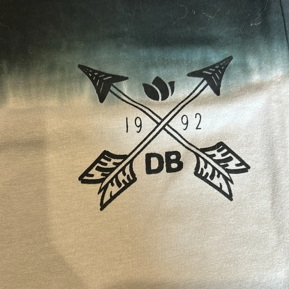 ✌️Dutch bros Luv Tshirt - Picture 5 of 6